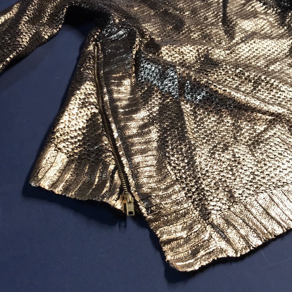 Metallic Gold Sweater - Picture 2 of 3